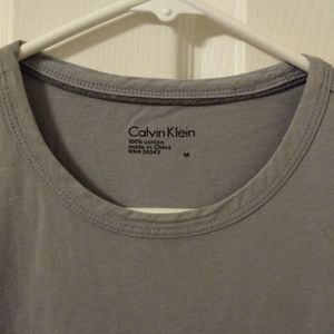 Calvin Klein t-shirt